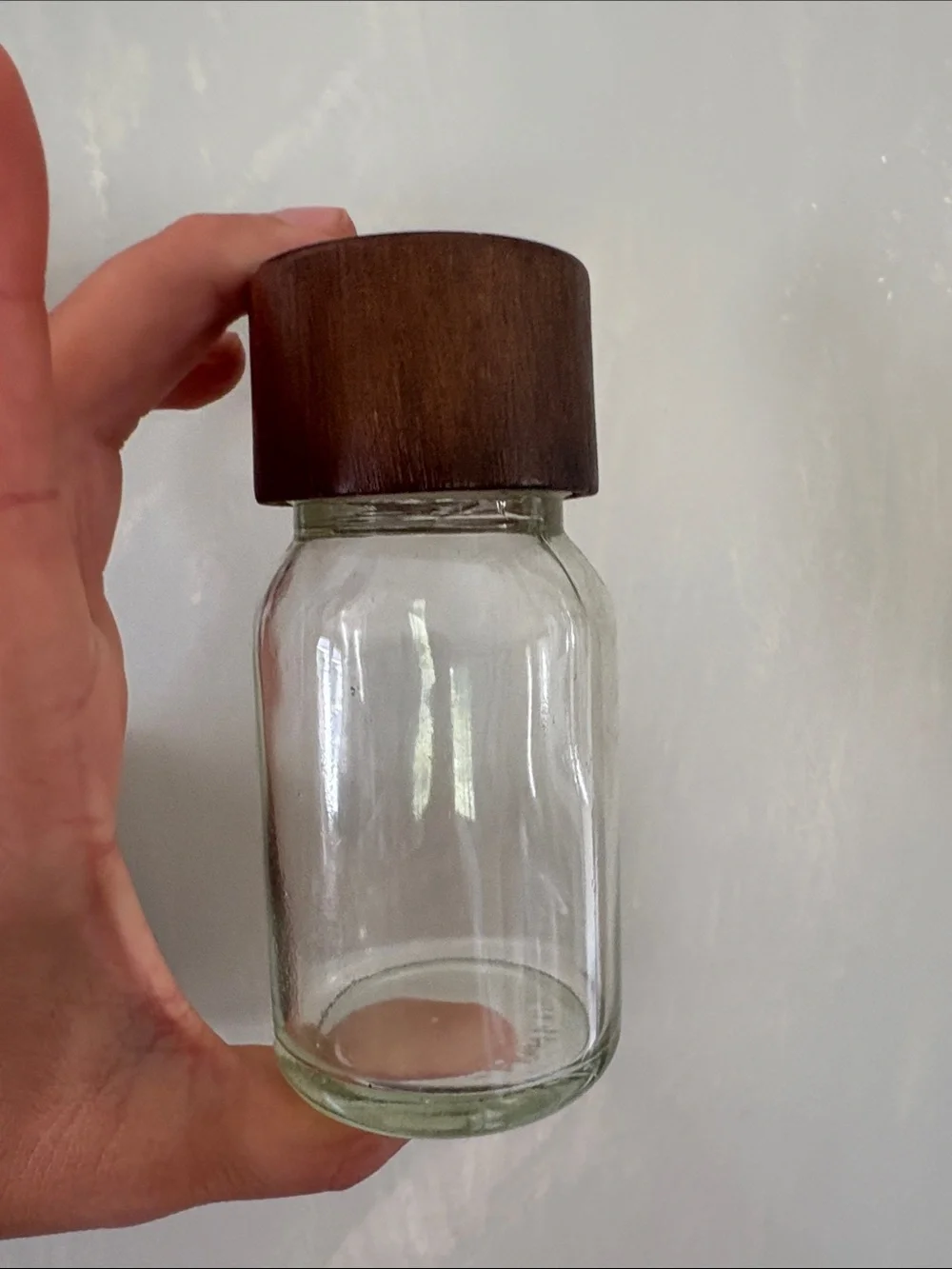 VTG Wooden Wall Spice Rack with Glass Jars & labels